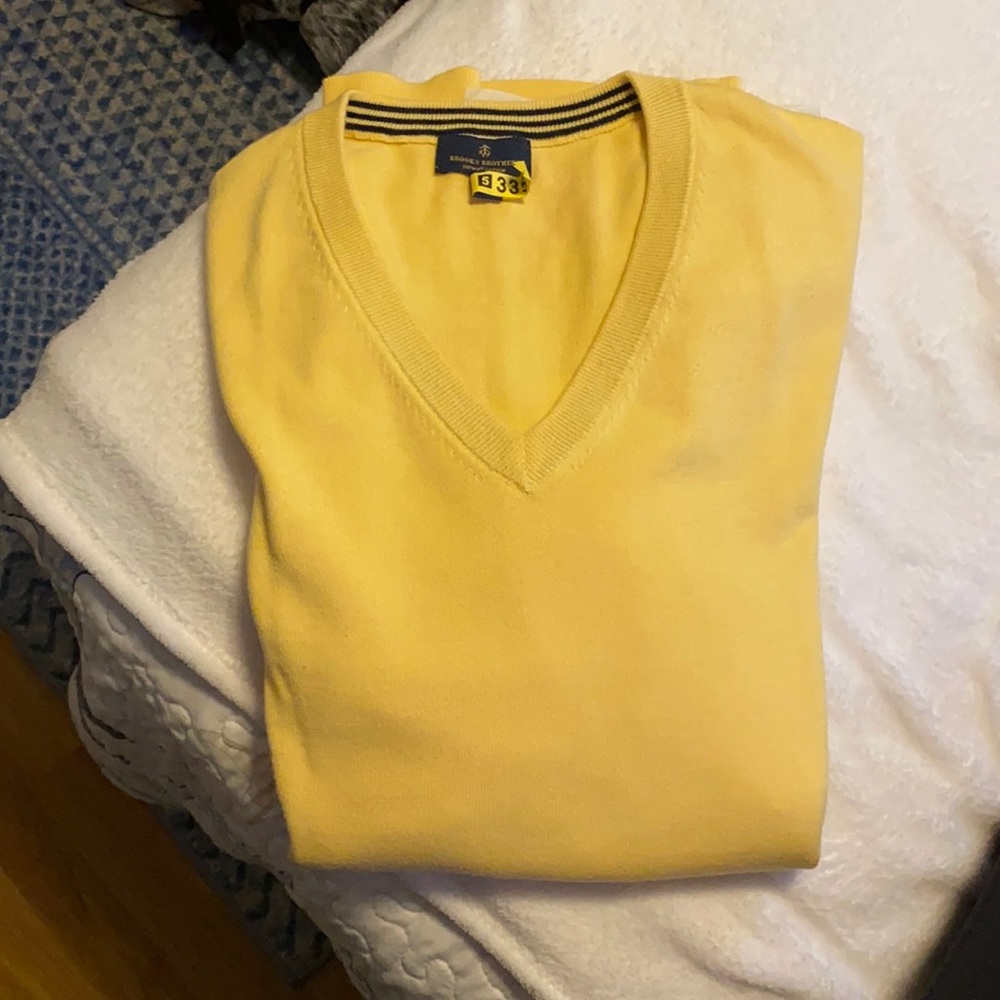Brooks Brothers V Neck Sweater - light yellow